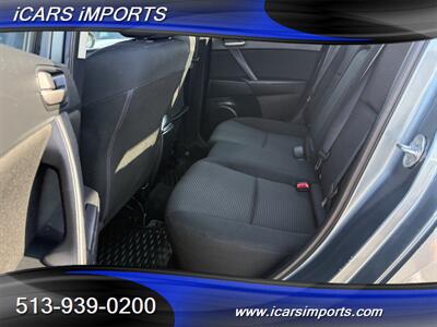 2012 Mazda Mazda3 i Touring HATCHBACK - Photo 18 - Fairfield, OH 45014