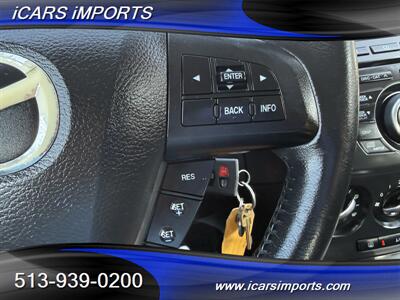 2012 Mazda Mazda3 i Touring HATCHBACK - Photo 37 - Fairfield, OH 45014