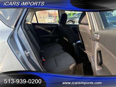 2012 Mazda Mazda3 i Touring HATCHBACK - Photo 26 - Fairfield, OH 45014