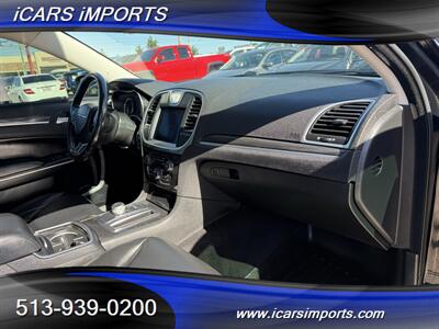 2021 Chrysler 300 Touring AWD w/PANO, NAVI & BACKUP CAM - Photo 33 - Fairfield, OH 45014