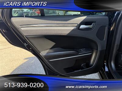 2021 Chrysler 300 Touring AWD w/PANO, NAVI & BACKUP CAM - Photo 18 - Fairfield, OH 45014