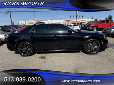 2021 Chrysler 300 Touring AWD w/PANO, NAVI & BACKUP CAM - Photo 5 - Fairfield, OH 45014