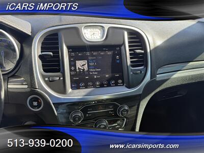 2021 Chrysler 300 Touring AWD w/PANO, NAVI & BACKUP CAM - Photo 43 - Fairfield, OH 45014