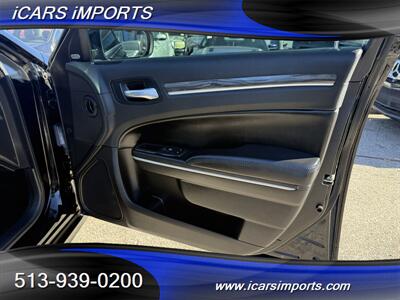 2021 Chrysler 300 Touring AWD w/PANO, NAVI & BACKUP CAM - Photo 32 - Fairfield, OH 45014