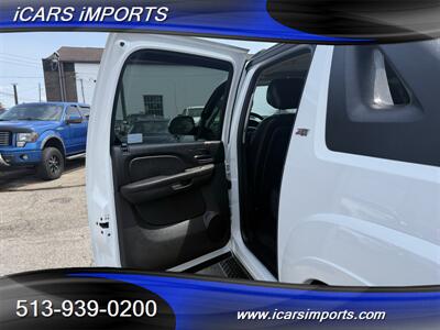 2011 Chevrolet Avalanche LT 4WD - Photo 16 - Fairfield, OH 45014