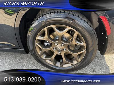 2016 Chrysler 300 S Alloy Edition AWD w/Navi & BackUp Cam - Photo 62 - Fairfield, OH 45014