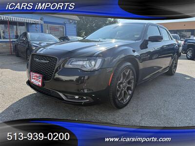 2016 Chrysler 300 S Alloy Edition AWD w/Navi & BackUp Cam - Photo 1 - Fairfield, OH 45014