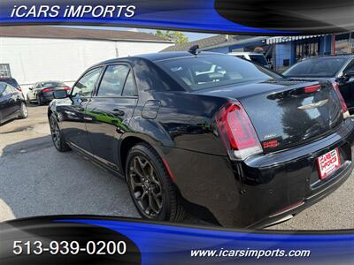 2016 Chrysler 300 S Alloy Edition AWD w/Navi & BackUp Cam - Photo 8 - Fairfield, OH 45014