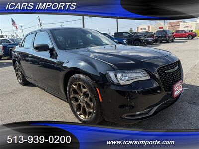 2016 Chrysler 300 S Alloy Edition AWD w/Navi & BackUp Cam - Photo 4 - Fairfield, OH 45014