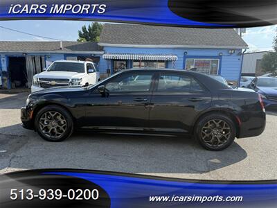 2016 Chrysler 300 S Alloy Edition AWD w/Navi & BackUp Cam - Photo 2 - Fairfield, OH 45014