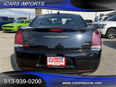 2016 Chrysler 300 S Alloy Edition AWD w/Navi & BackUp Cam - Photo 7 - Fairfield, OH 45014