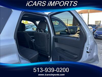 2012 Ford Escape XLT  4WD - Photo 22 - Fairfield, OH 45014