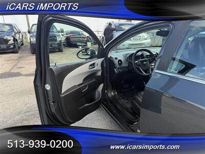 2014 Chevrolet Sonic LTZ Auto  w/BackUp Cam - Photo 10 - Fairfield, OH 45014