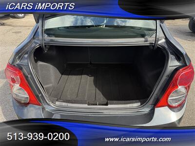 2014 Chevrolet Sonic LTZ Auto  w/BackUp Cam - Photo 21 - Fairfield, OH 45014