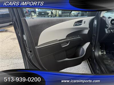 2014 Chevrolet Sonic LTZ Auto  w/BackUp Cam - Photo 11 - Fairfield, OH 45014
