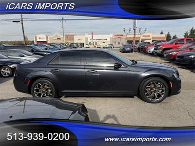 2015 Chrysler 300 S AWD w/Pano,Navi & BackUp Cam - Photo 7 - Fairfield, OH 45014