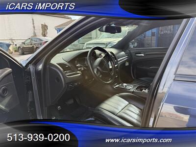 2015 Chrysler 300 S AWD w/Pano,Navi & BackUp Cam - Photo 13 - Fairfield, OH 45014