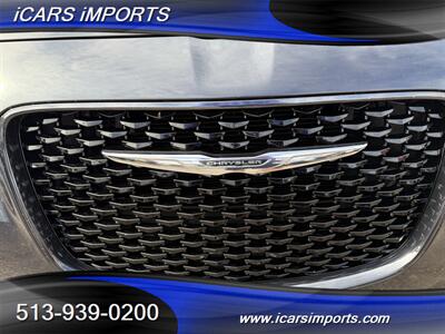 2015 Chrysler 300 S AWD w/Pano,Navi & BackUp Cam - Photo 58 - Fairfield, OH 45014