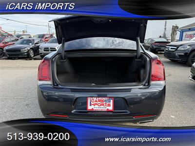 2015 Chrysler 300 S AWD w/Pano,Navi & BackUp Cam - Photo 21 - Fairfield, OH 45014
