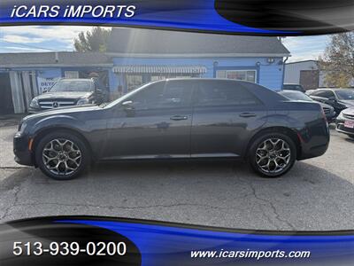 2015 Chrysler 300 S AWD w/Pano,Navi & BackUp Cam - Photo 2 - Fairfield, OH 45014