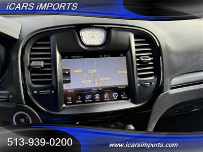 2015 Chrysler 300 S AWD w/Pano,Navi & BackUp Cam - Photo 50 - Fairfield, OH 45014