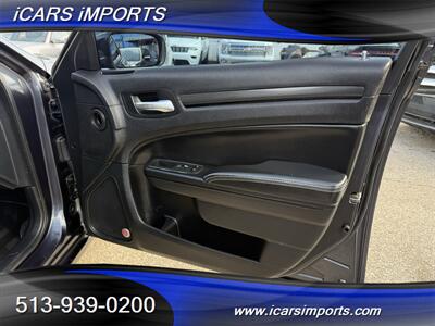 2015 Chrysler 300 S AWD w/Pano,Navi & BackUp Cam - Photo 33 - Fairfield, OH 45014