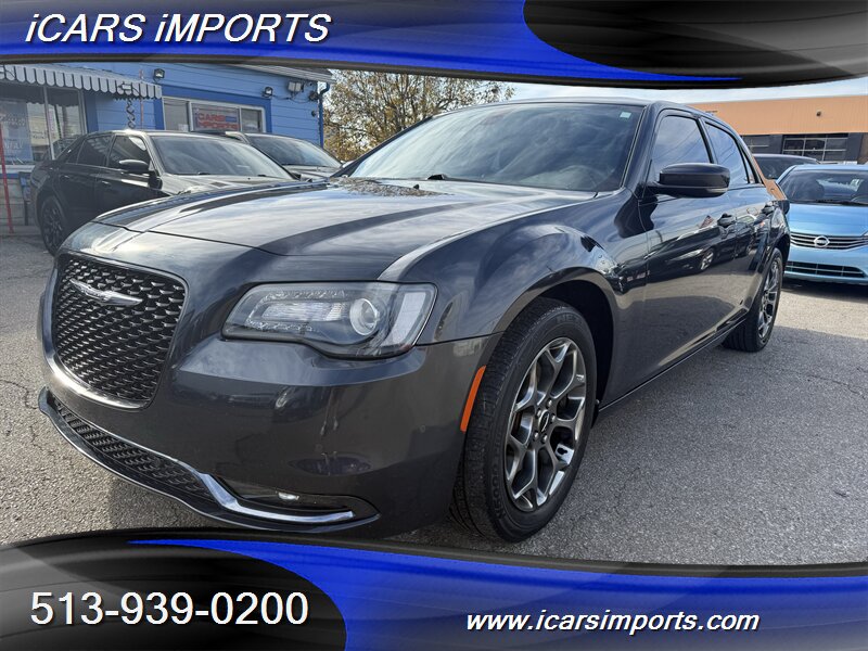 2015 Chrysler 300 S  AWD w/Pano,Navi & BackUp Cam - Photo 1 - Fairfield, OH 45014