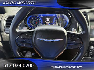 2015 Chrysler 300 S AWD w/Pano,Navi & BackUp Cam - Photo 43 - Fairfield, OH 45014