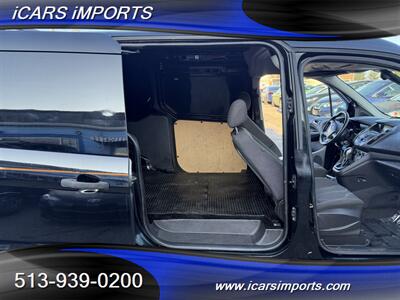 2017 Ford Transit Connect XLT  CARGO MINI-VAN w/REAR CARGO DOORS - Photo 21 - Fairfield, OH 45014