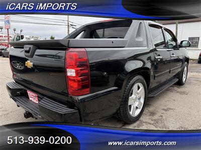 2012 Chevrolet Avalanche LT CREW CAB  4WD w/BackUpCam - Photo 6 - Fairfield, OH 45014