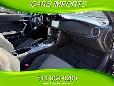 2017 Toyota 86  w/ BackUp Cam - Photo 14 - Fairfield, OH 45014