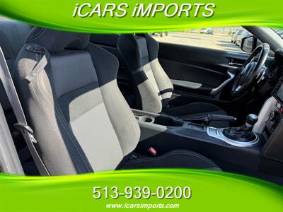 2017 Toyota 86  w/ BackUp Cam - Photo 22 - Fairfield, OH 45014