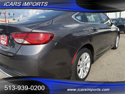 2015 Chrysler 200 Limited  w/ BackUp Cam - Photo 42 - Fairfield, OH 45014