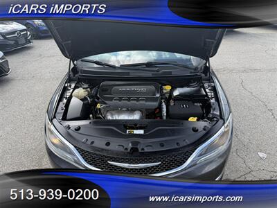 2015 Chrysler 200 Limited  w/ BackUp Cam - Photo 32 - Fairfield, OH 45014