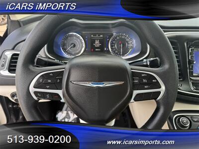 2015 Chrysler 200 Limited  w/ BackUp Cam - Photo 34 - Fairfield, OH 45014