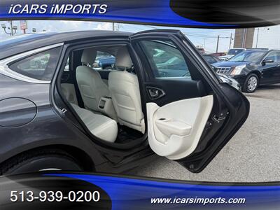 2015 Chrysler 200 Limited  w/ BackUp Cam - Photo 22 - Fairfield, OH 45014