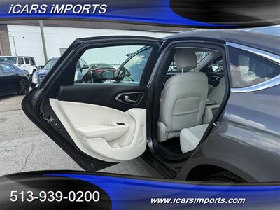 2015 Chrysler 200 Limited  w/ BackUp Cam - Photo 14 - Fairfield, OH 45014