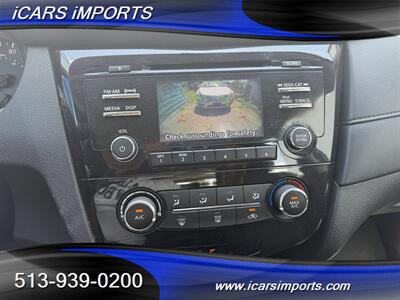 2017 Nissan Rogue SV AWD w/BackUp Cam - Photo 10 - Fairfield, OH 45014