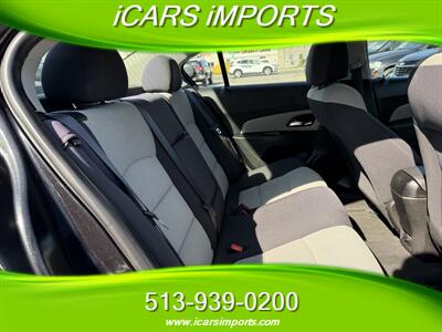 2013 Chevrolet Cruze LS Auto   - Photo 27 - Fairfield, OH 45014