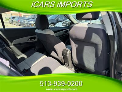 2013 Chevrolet Cruze LS Auto   - Photo 26 - Fairfield, OH 45014