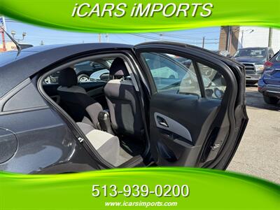 2013 Chevrolet Cruze LS Auto   - Photo 24 - Fairfield, OH 45014