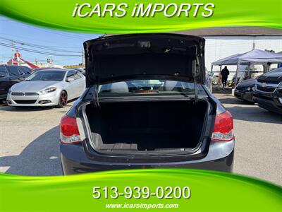 2013 Chevrolet Cruze LS Auto   - Photo 20 - Fairfield, OH 45014