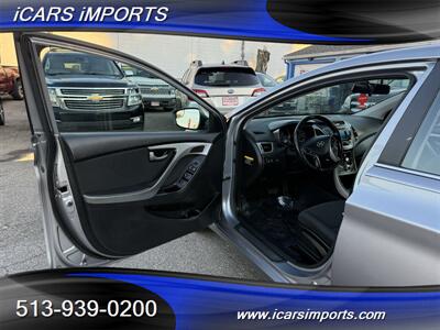 2016 Hyundai ELANTRA Value Edition w/ BackUp Cam - Photo 10 - Fairfield, OH 45014