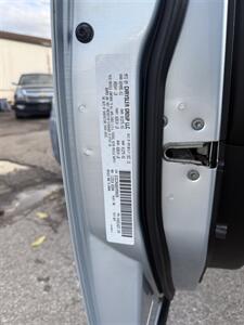 2013 Chrysler 300 Series Glacier Edition AWD w/BackUp Cam - Photo 13 - Fairfield, OH 45014