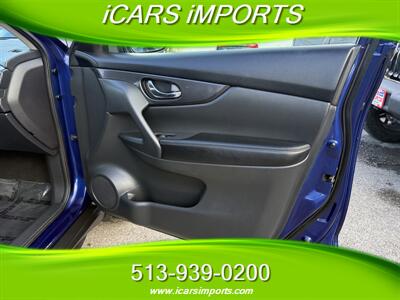 2017 Nissan Rogue S  AWD w/BackUp Cam - Photo 25 - Fairfield, OH 45014