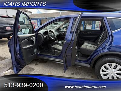 2017 Nissan Rogue S  AWD w/BackUp Cam - Photo 9 - Fairfield, OH 45014