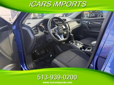 2017 Nissan Rogue S  AWD w/BackUp Cam - Photo 4 - Fairfield, OH 45014