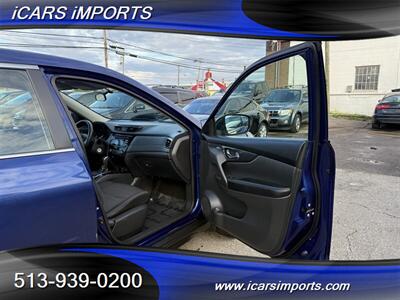 2017 Nissan Rogue S  AWD w/BackUp Cam - Photo 35 - Fairfield, OH 45014