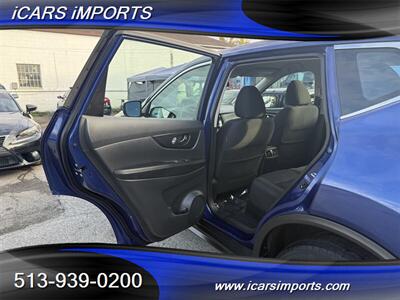 2017 Nissan Rogue S  AWD w/BackUp Cam - Photo 16 - Fairfield, OH 45014