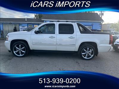 2010 Chevrolet Avalanche LTZ  4WD w/NAVI & BackUp Cam - Photo 8 - Fairfield, OH 45014